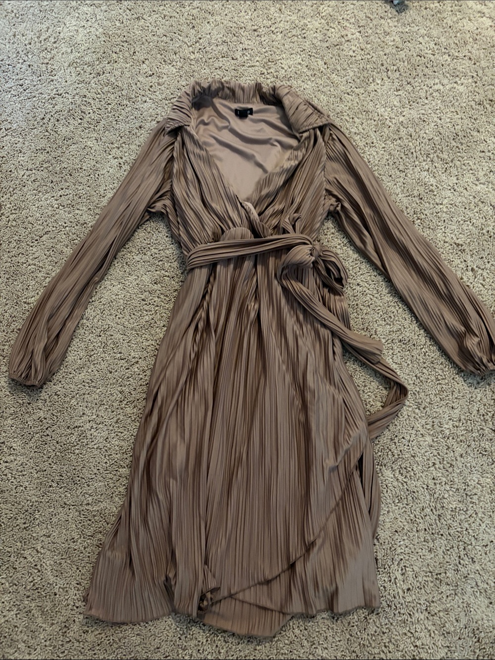Boohoo Taupe Pleated Long-Sleeve Wrap Dress